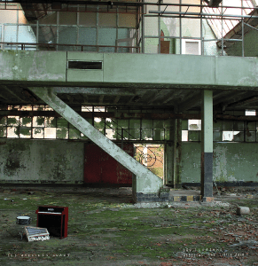 back cover of duo LP Lau/Corsano